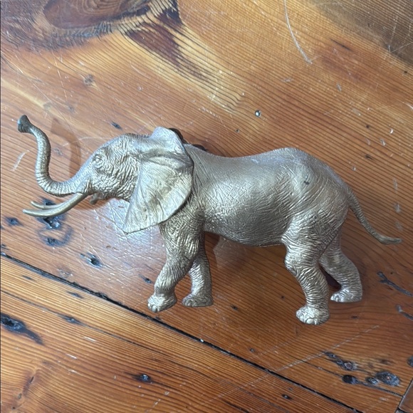 Decorative Gold Elephant Figurine - Picture 2 of 7